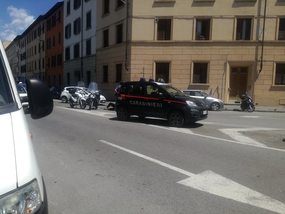 Firenze, incidente tra motorini: traffico rallentato
