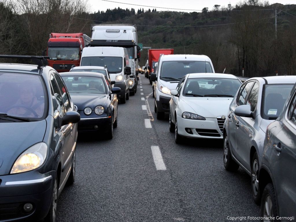 Incidente in A11, code per chilometri