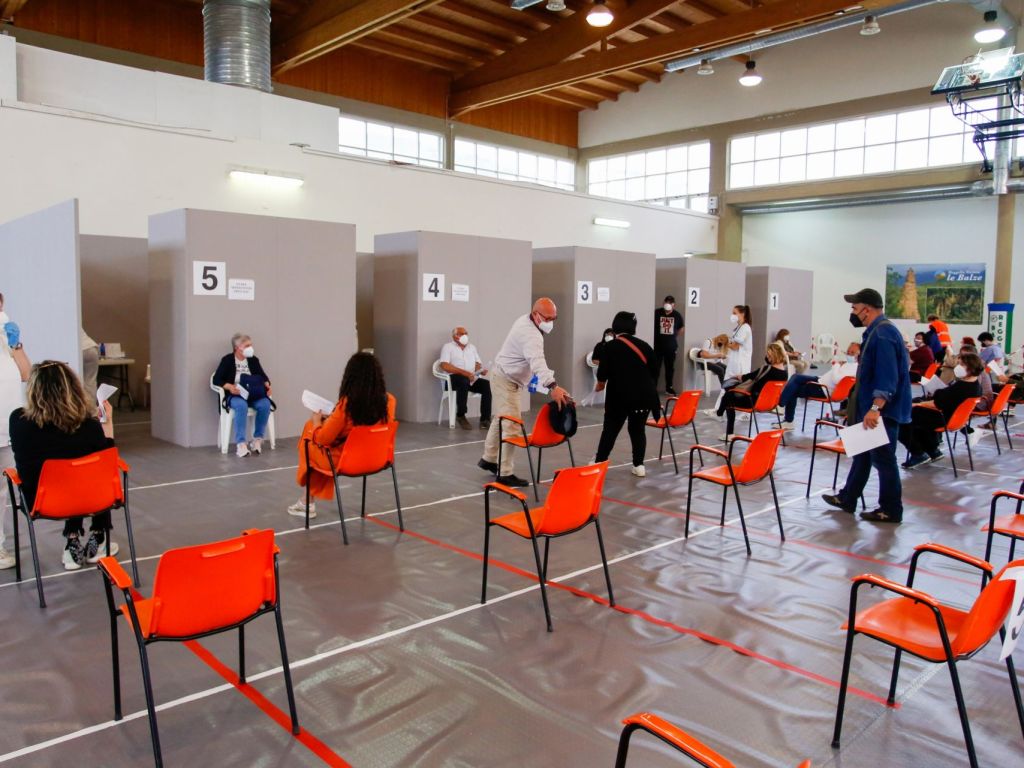 Vaccini Accesso Libero Per I Giovani Fino A 18 Anni Negli Hub Dell Asl Toscana Centro