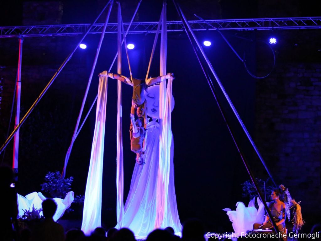 Torna la magia di Lunaria a Calenzano Alto il festival di arti di