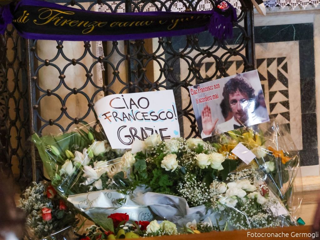 Sarà Per Te Nuti Significato La voce di Francesco Nuti in piazza Signoria: gli altoparlanti