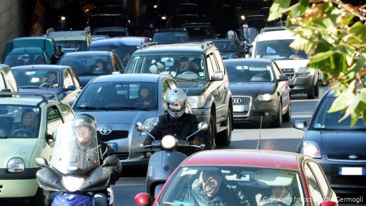 Strade chiuse, lavori urgenti e incidenti: mattina difficile per il ...