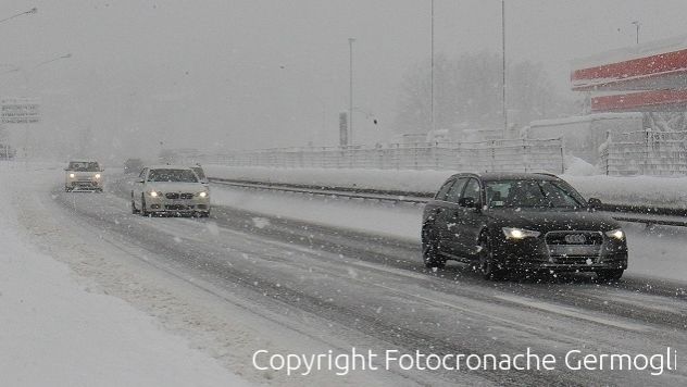 Forte vento e neve, nuova allerta meteo a Firenze e provincia