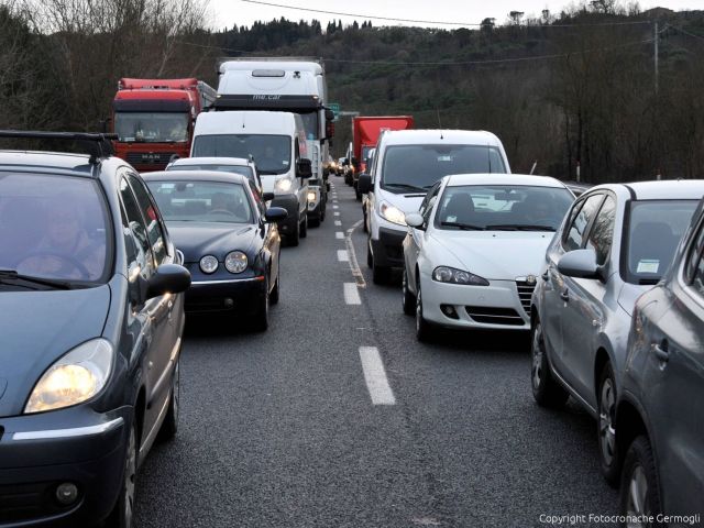 Incidente in A11, code per chilometri