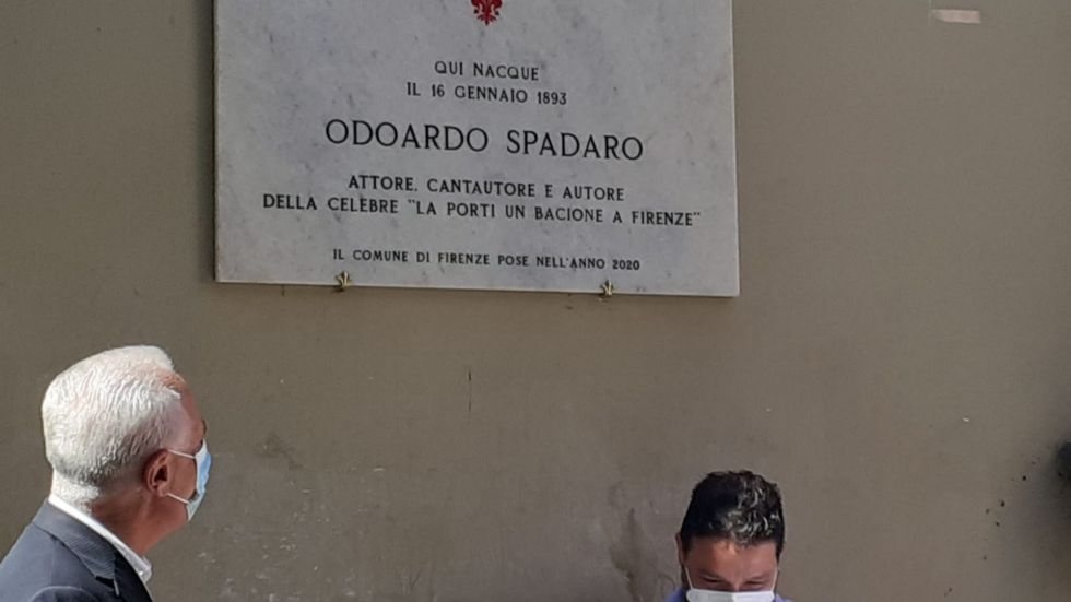 Odoardo Spadaro La Porti Un Bacione A Firenze
